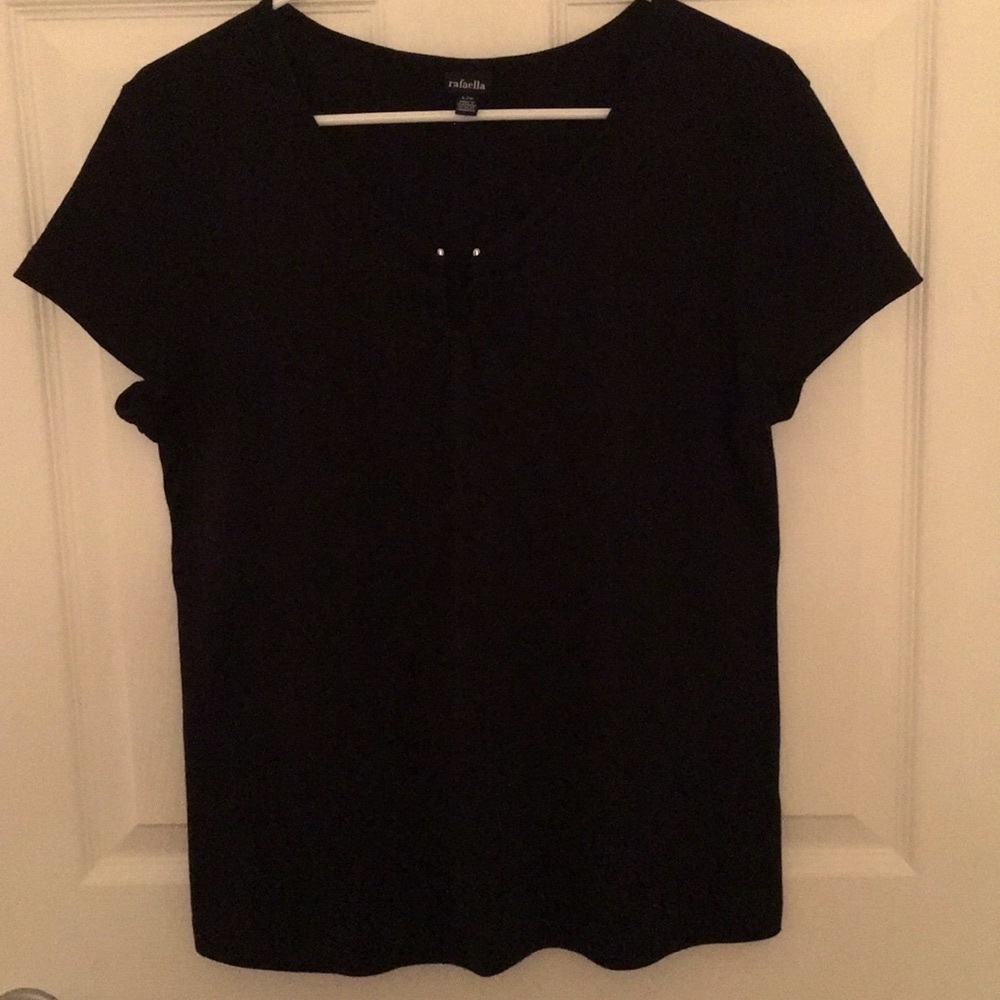 ☀️Rafael  Black top
